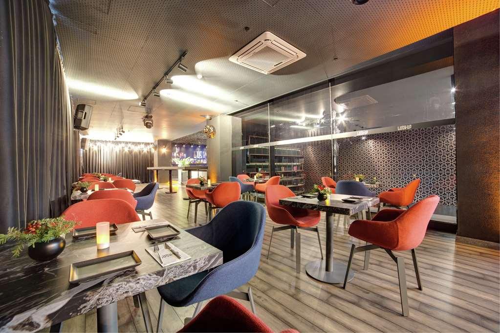 Doubletree By Hilton Adana Hotel Restaurant photo