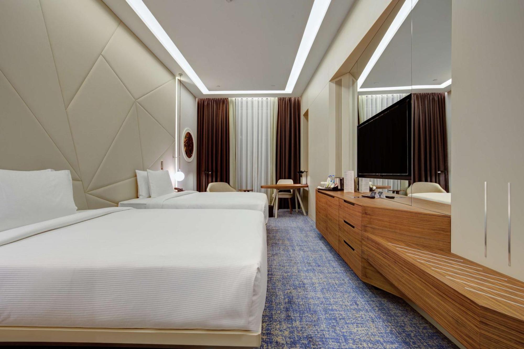 Doubletree By Hilton Adana Hotel Exterior photo