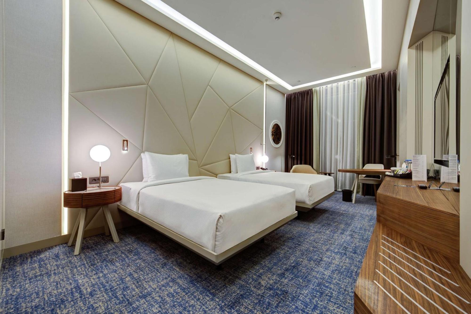 Doubletree By Hilton Adana Hotel Exterior photo