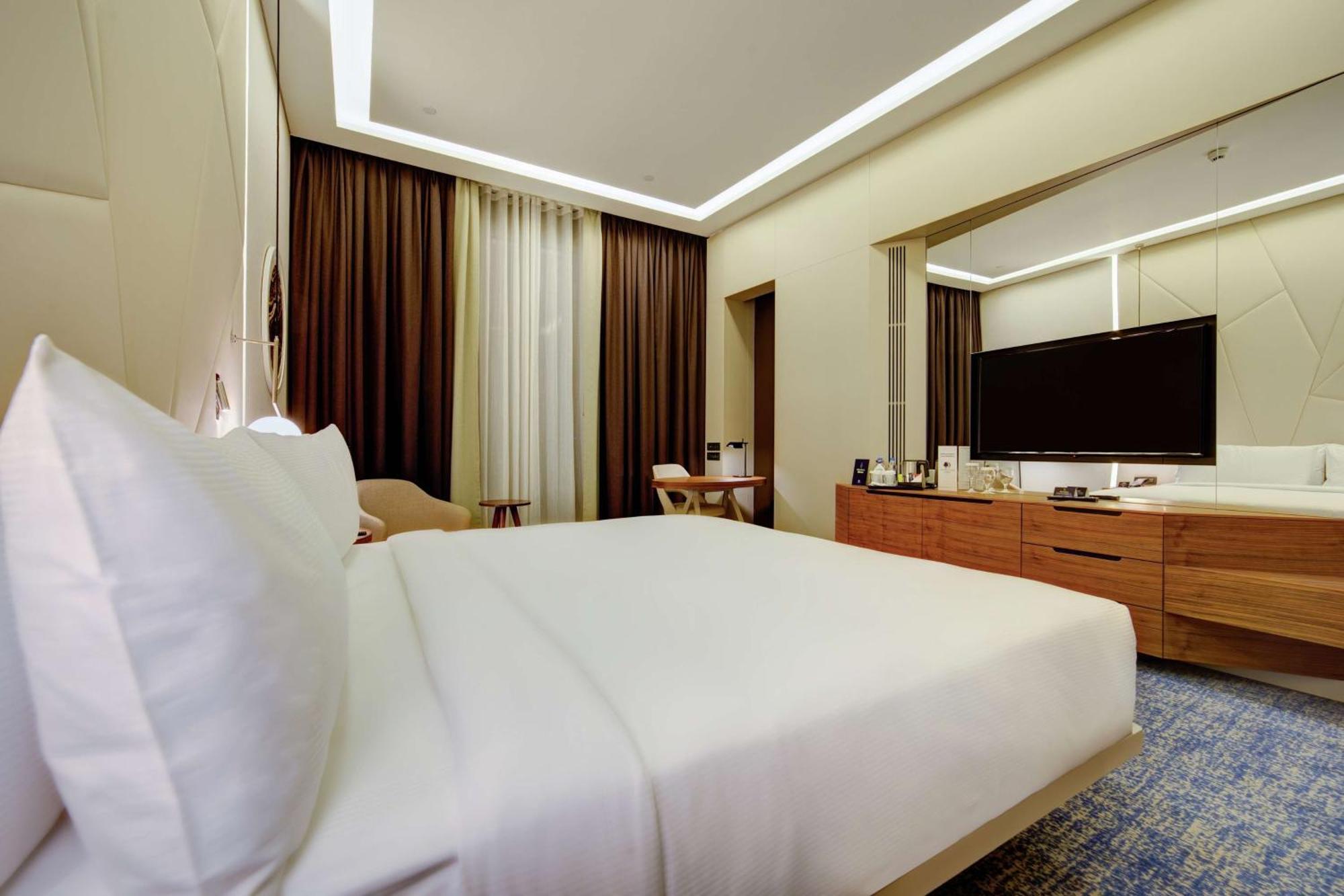 Doubletree By Hilton Adana Hotel Exterior photo